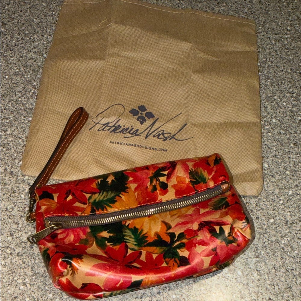 Patricia Nash Red and Green Floral Wristlet Clutch
